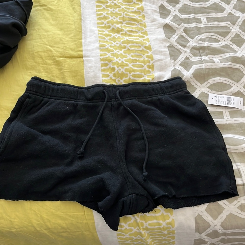 PacSun sweat shorts brand new w/ tags!! Size med